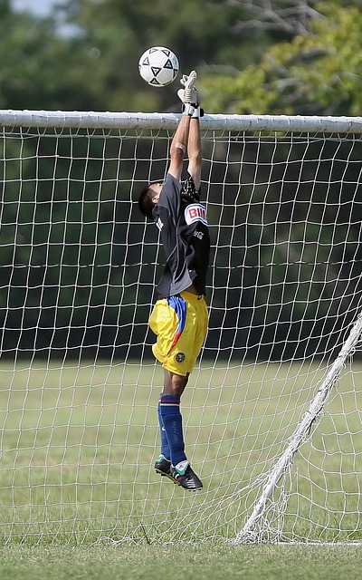 历史第3！活塞森林狼激烈冲突7人被驱逐 仅次于奥本山宫殿+麦迪逊斗殴.